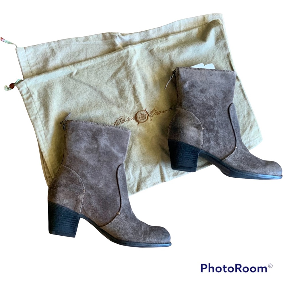 CROWN VINTAGE CARBON BOOTIES 9 NIB GREY SUEDE